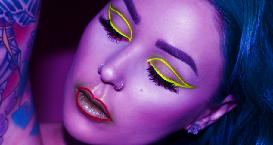 How to Do the Neon Makeup Trend